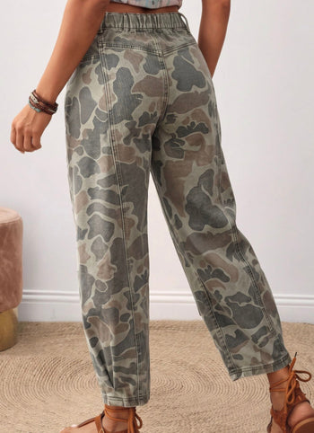 Camo Pattern Casual Jeans