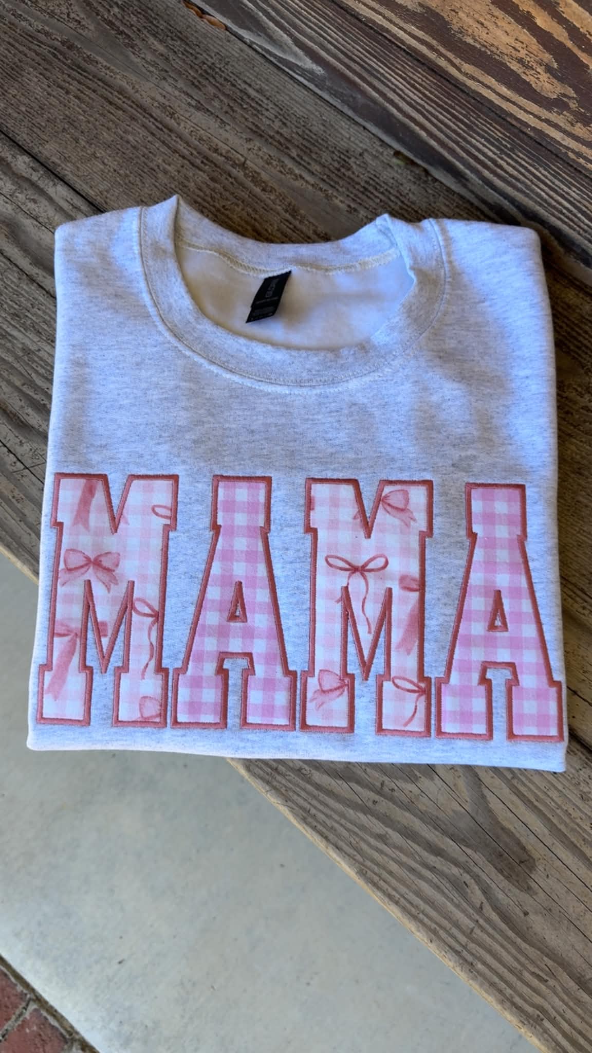 Bow Title Appliqué
